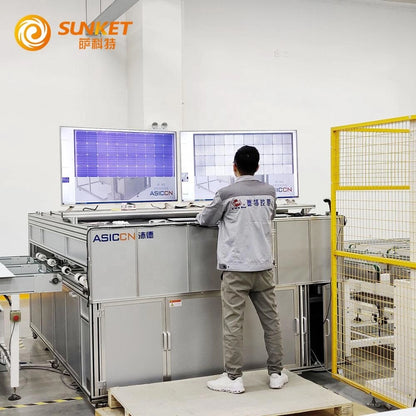 SUNKET 580W Solar Panel, High-efficiency solar panel with 575-600 watt power output for efficient energy harvesting.