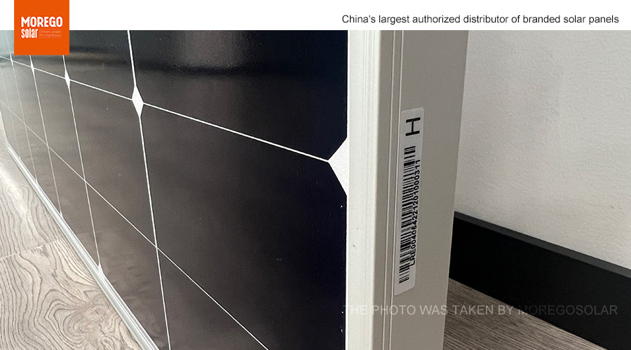 LonGi 650W Solar Panel, A high-efficiency solar panel with bifacial technology and low reflection coating, suitable for residential and commercial rooftop installations.