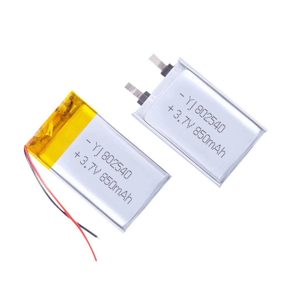 3.7V 850mAh LiPo battery, model 802540, ideal for Bluetooth headsets, beauty devices, selfie sticks, and sprayers. Lightweight, rechargeable polymer battery for portable electronics.