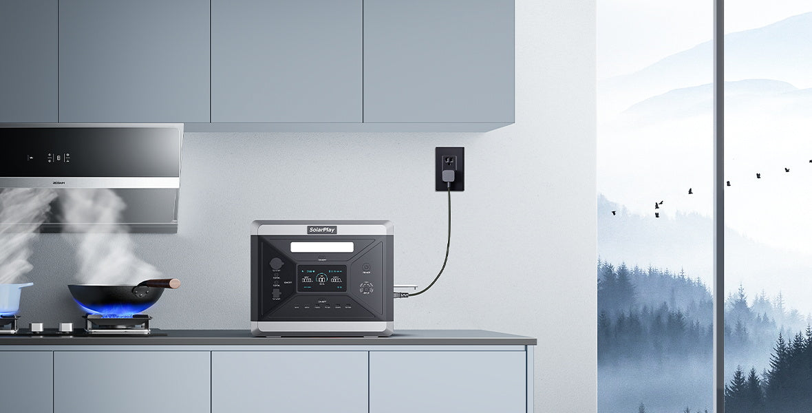 SolarPlay Q2501 Portable Power Station, A portable power station with 2160Wh capacity, 2400W output, and 12 ports for charging devices.